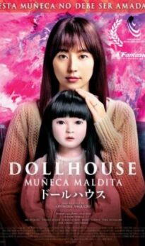 DOLLHOUSE – CASTELLANO